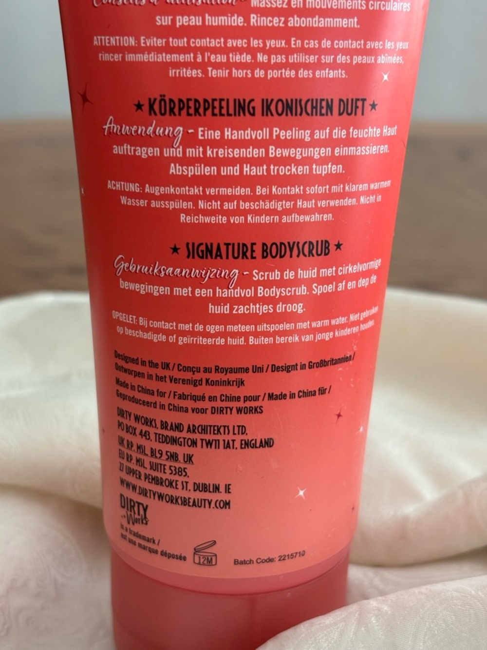 Dirty Works Lovely Scrubbly Body Scrub - Coral - Picture 6 of 7